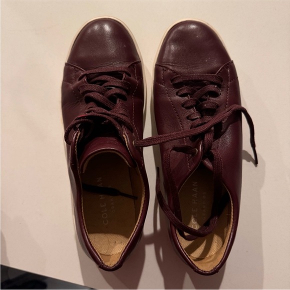 Cole Haan Grand Crosscourt Leather Sneakers
Tennis Shoe Size 7.5 - Picture 6 of 6